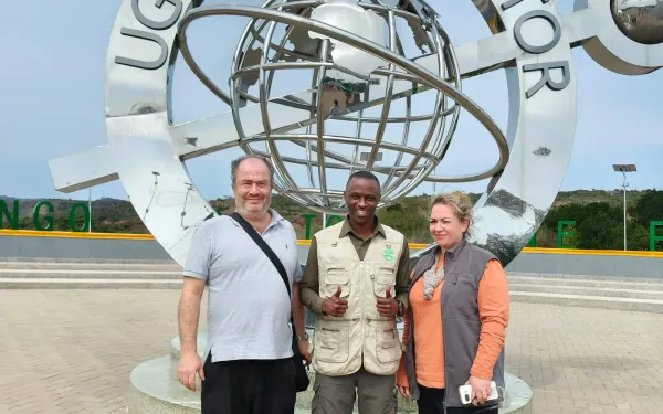 Queen Elizabeth National Park: Complete Visitor's Guide (2026)